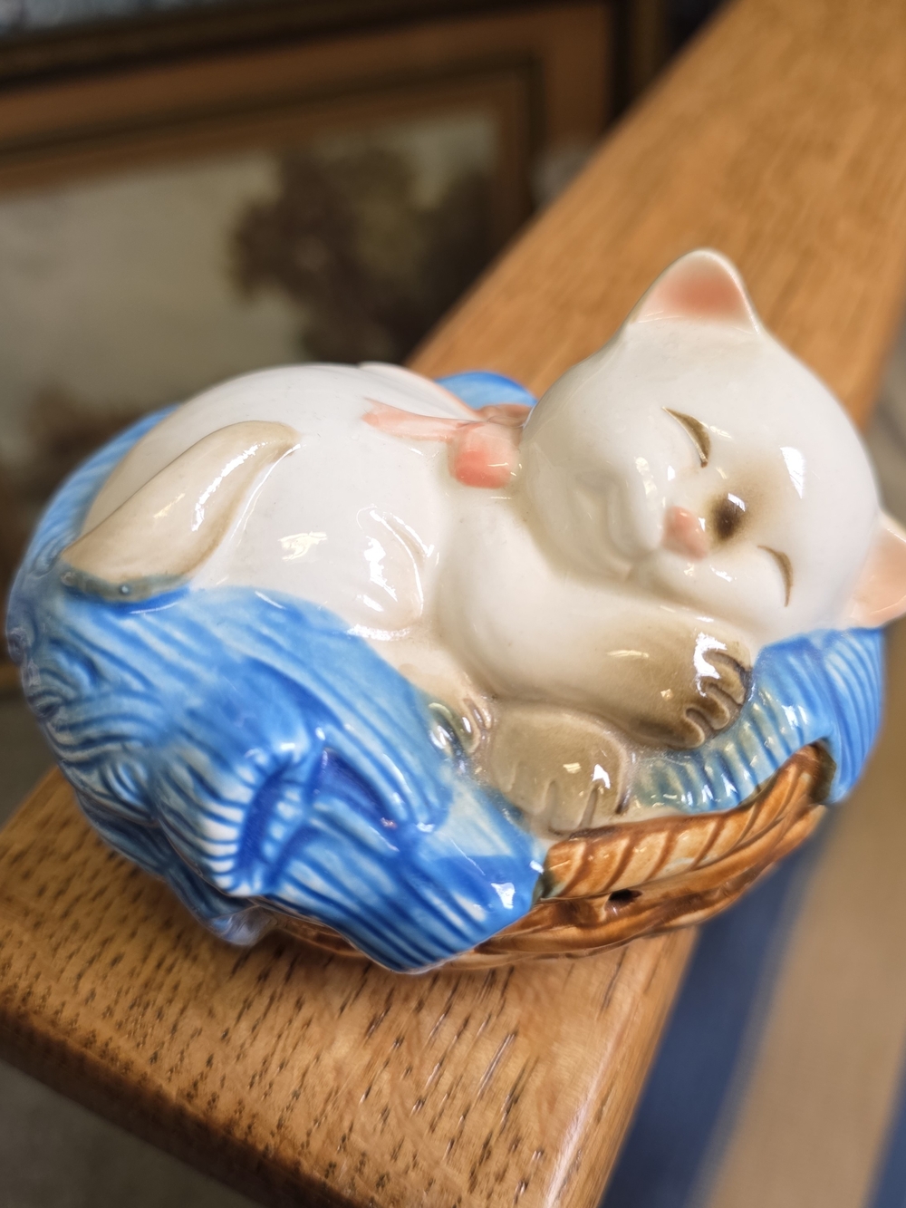 Vintage Avon Sleeping Kitten Potpourri Holder Japan 1983